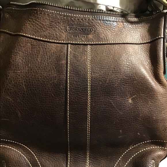 COPY - Authentic Coach Cross Body Bag - Picture 2 of 8